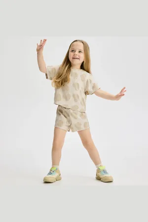 Reserved BABIES` T-SHIRT & SHORTS