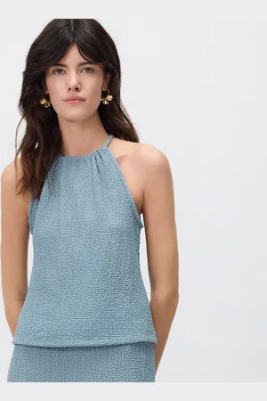 Reserved Mačkaný top s výstřihem typu halter