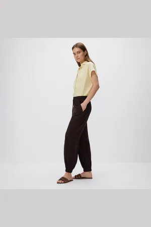Reserved Kalhoty joggers s příměsí viskózy