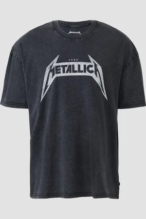 QS by s.Oliver Tričko s motivem skupiny Metallica®, se střihem Loose Fit a sepraným efektem