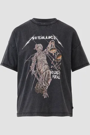 QS by s.Oliver Tričko s motivem kapely Metallica® a se sepraným efektem