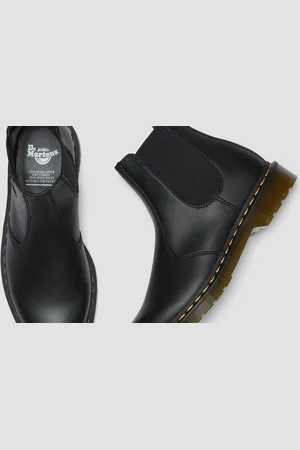 Dr. Martens 100% Vegan 2976 Chelsea Boots