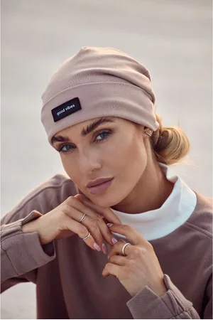 MADE OF EMOTION Textilní doplňky Dámská beanie Fridolf 1075015
