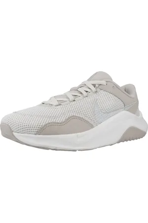 Nike Boty LEGEND ESSENTIAL 3 WOME