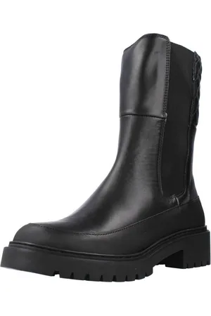 Unisa Boty GUSTAV NF