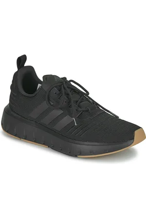 adidas Boty SWIFT RUN 23