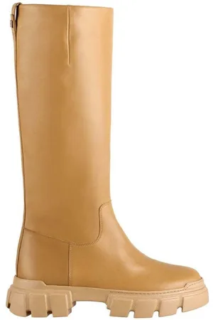 Högl Boty