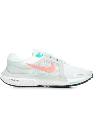 Nike Boty Wmns Air Zoom Vomero 16
