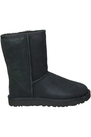 UGG Boty CLASSIC SHORT II