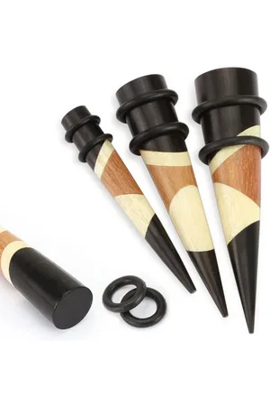 Šperky Eshop Dřevěný taper do ucha černé a hnědé barvy, organický materiál, gumičky - Tloušťka : 4 mm