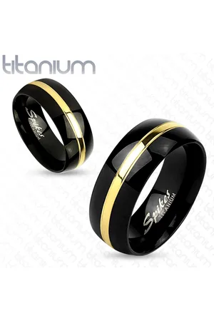 Šperky Eshop Dvoubarevný prsten z titanu, černý oblý povrch, pás zlaté barvy, 6 mm - Velikost: 52