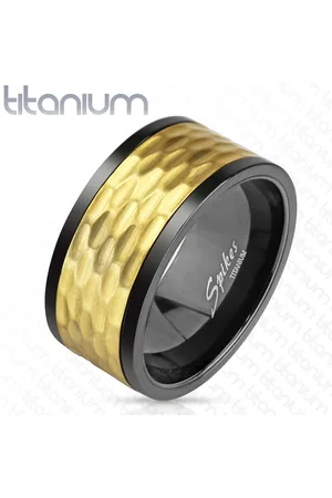 Šperky Eshop Otáčivý prsten z titanu - černá - zlatá barva, ovály, 10 mm - Velikost: 60