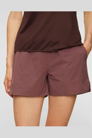 On Running Dámské šortky Essential Shorts