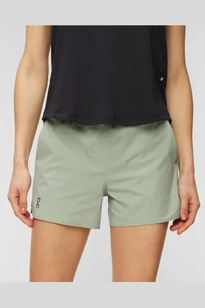 On Running Dámské šortky Essential Shorts