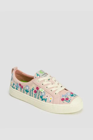 CARIUMA Dámské Semišové Boty Oca Low Rose Suede Embroidered Flowers