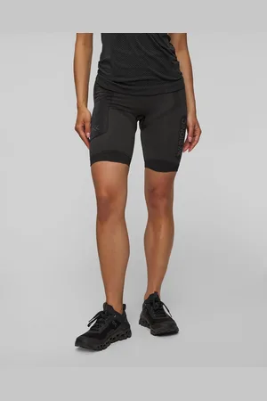 X Bionic Dámské Běžecké šortky Xceed Run Short Tights V Šedé A Černé Barvě