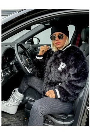 Star Style Kožušinková bombera v college štýle IVORY+
