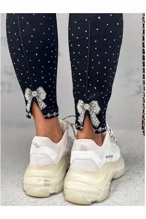 Star Style Skinny rifle zdobené kamienkami a korálikmi