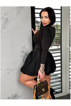 Star Style Elastické čierne minišaty RADKA