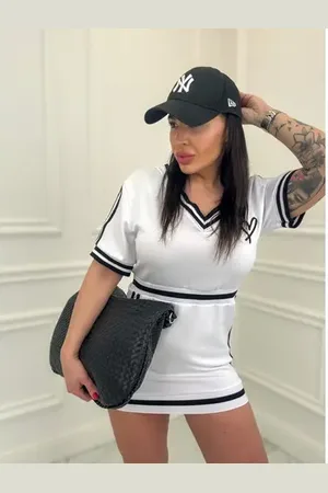 Star Style Športové minišaty s kapucňou IVETA