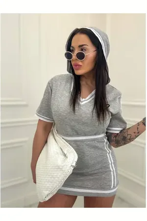 Star Style Športové minišaty s kapucňou IVETA