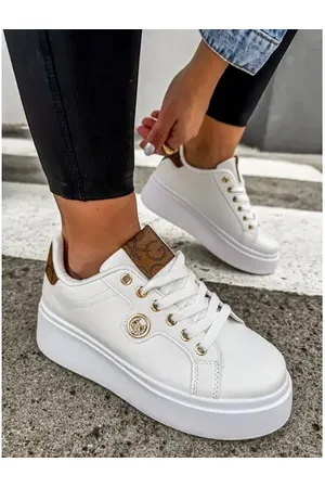 Star Style Platformové tenisky so zlatými doplnkami VINNY