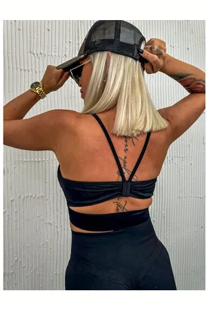 Star Style Čierny športový crop-top+