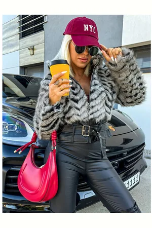Star Style Čierny koženkový kabát s kožušinkou MEGAN+
