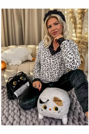 Star Style Dámske flísové pyžamo s čipkou HEART+