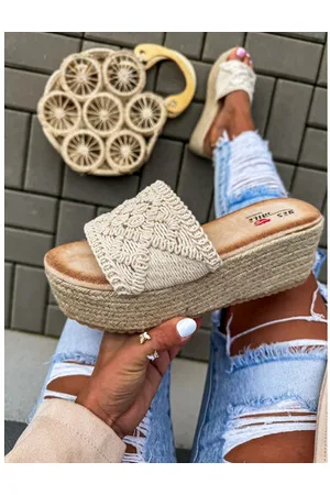 Star Style Háčkované šľapky na platforme BERLIN+