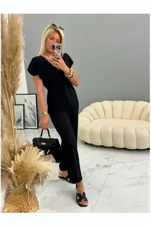 Star Style Elegantný čierny overal s opaskom YVONNE