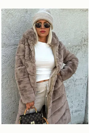 Star Style Dlhá kožušinová bunda s kapucňou ALESSANDRA+