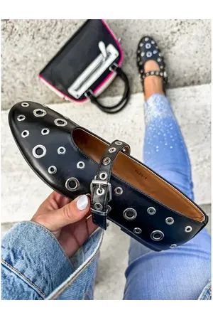 Star Style Čierne vybíjané balerínky MINURI
