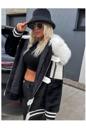 Star Style Kožušinová bunda s koženkovými detailmi KAZIA+