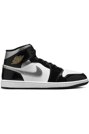 Jordan Air 1 Mid SE "Black Patent"