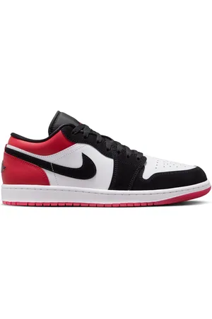 Jordan Air 1 Low SE "Black Toe"
