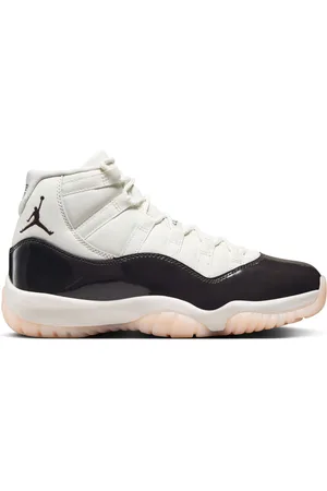Jordan Air 11 Retro "Neapolitan" Wmns