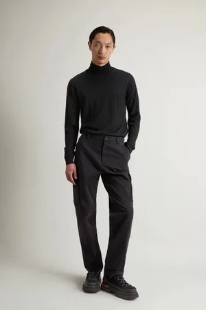 Woolrich Kalhoty garment dyed cargo pant black