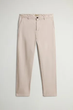 Woolrich Kalhoty classic chino pant dove