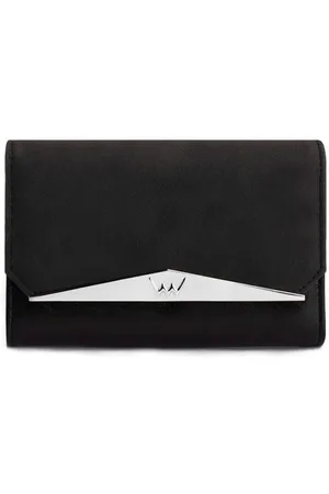 Vuch Cheila Black