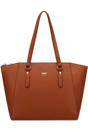 Vuch Carmela Brown