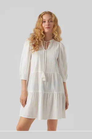 VERO MODA Bílé dámské šaty Pretty