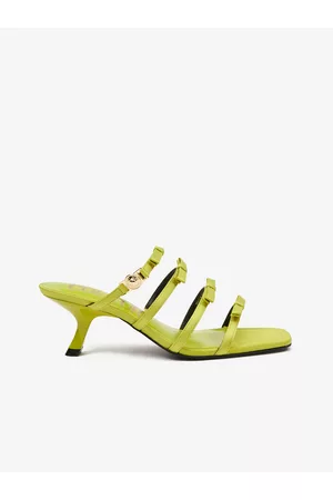 VERSACE Ženy Na podpadku - Světle zelené dámské pantofle na podpatku Fondo Fiona