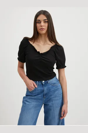 Pieces® Černý crop top Tegan