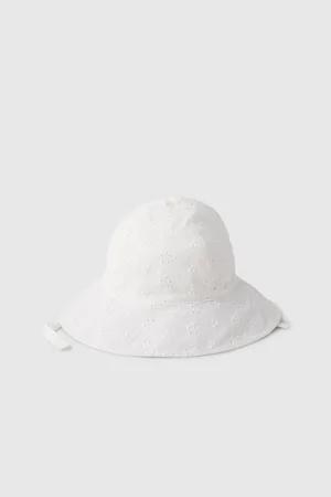 GAP Bílý dětský klobouk