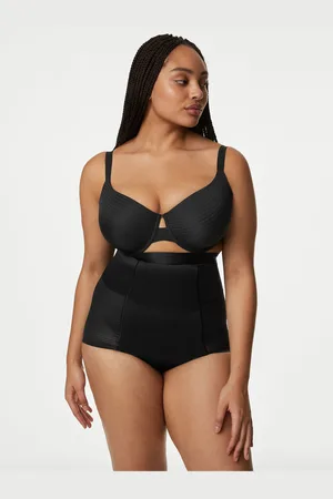 Marks & Spencer Černé dámské zpevňující kalhotky Body Define™