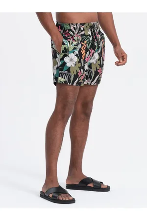Ombre Clothing Černo-zelené pánské plavky s tropickým vzorem