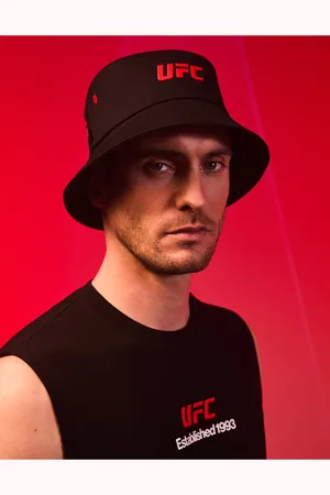 Celio Černý pánský bavlněný klobouk UFC