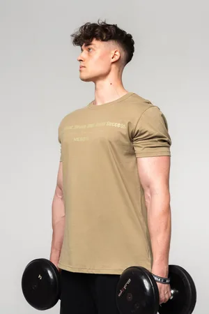 Nebbia Muscle fit tričko FLEXIN