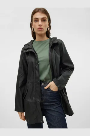 VERO MODA Černá dámská bunda Malou